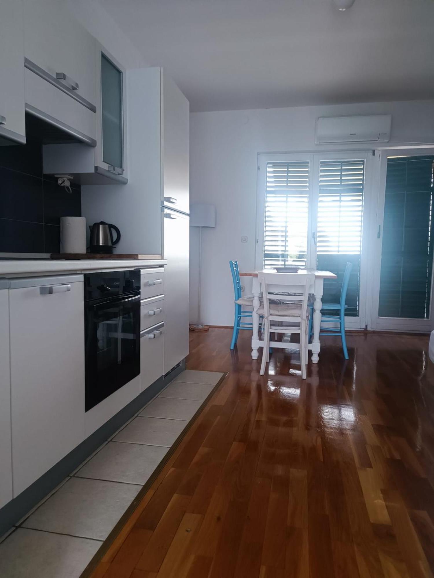 Apartmani Labud Sukošan المظهر الخارجي الصورة