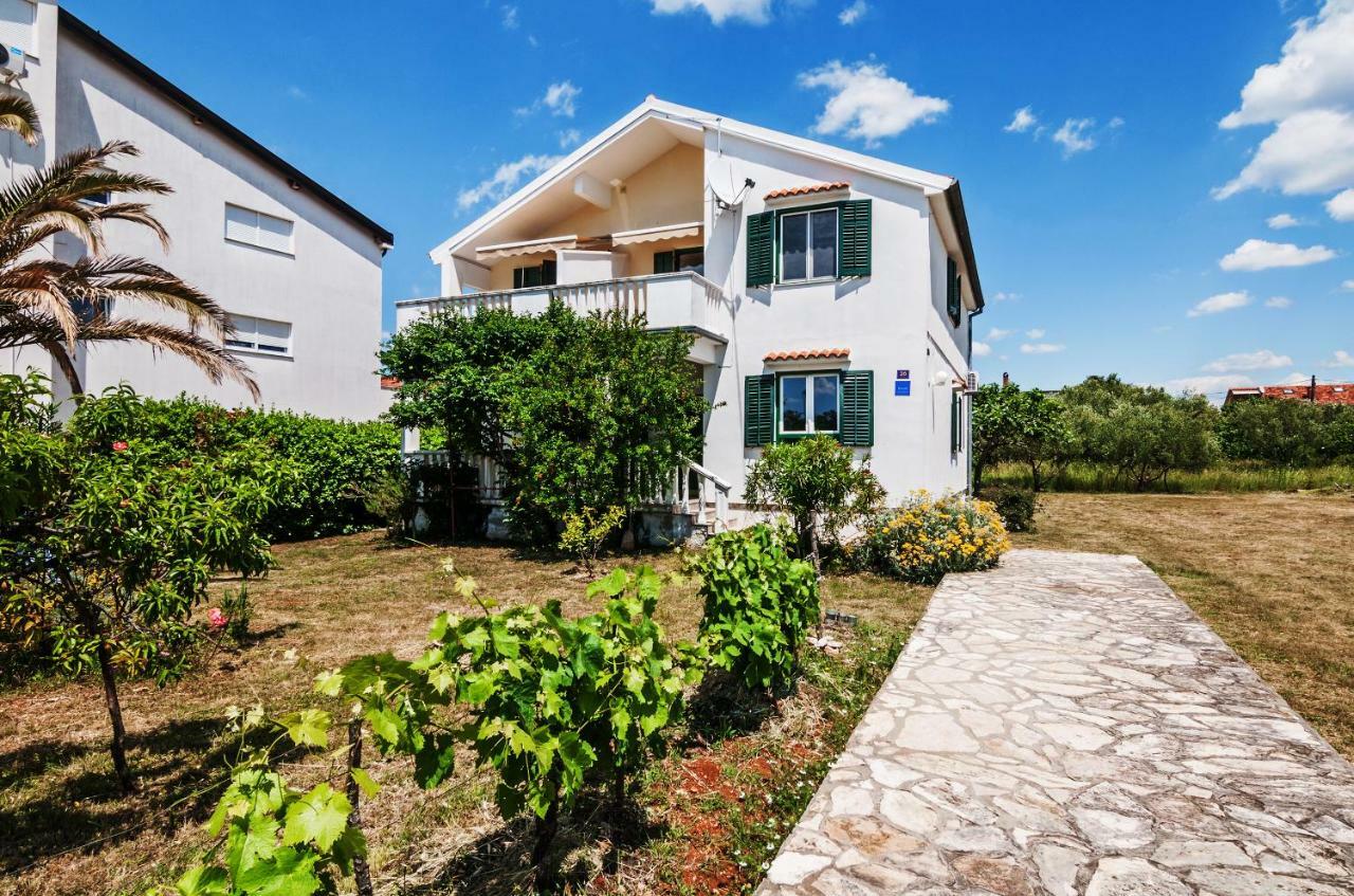 Apartmani Labud Sukošan المظهر الخارجي الصورة