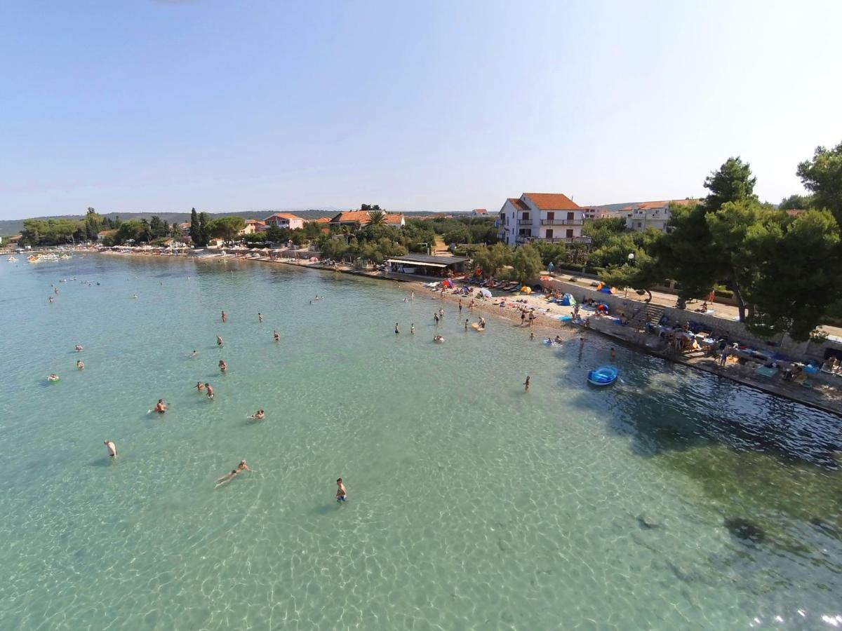 Apartmani Labud Sukošan المظهر الخارجي الصورة